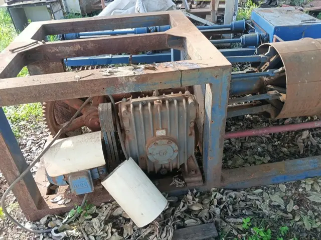 MÁQUINA PARA DESEMPENAR TAMBOR - FUNCIONANDO