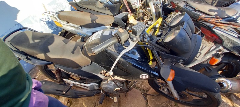 SUCATA APROVEITÁVEL COM MOTOR INSERVÍVEL