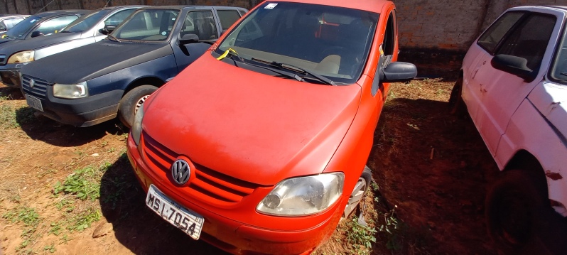SUCATA APROVEITÁVEL COM MOTOR INSERVÍVEL