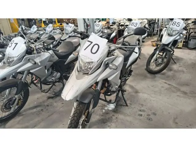 Honda XRE 300 2018 placa FFQ2947