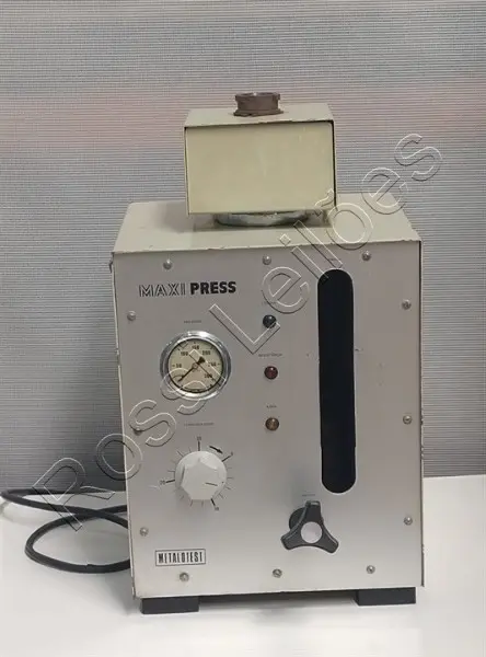 PRESSA EMBUTIDORA METALOGRÁFICA METALOTEST MODELO MAXIPRESS