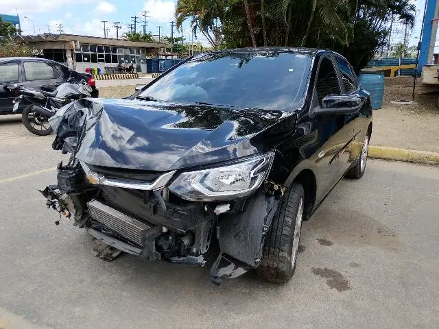 CHEVROLET - ONIX PLUS 10TAT LTZ