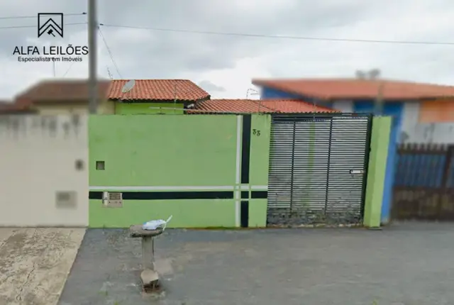 Casa à Venda