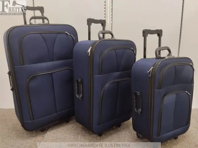 LOTE COM KIT 03 MALAS DE VIAGEM CONTHEY POLIÉSTER AZUL BOLSOS LATERAIS (P