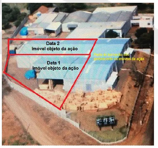 BARRACÃO INDUSTRIAL medindo aprox