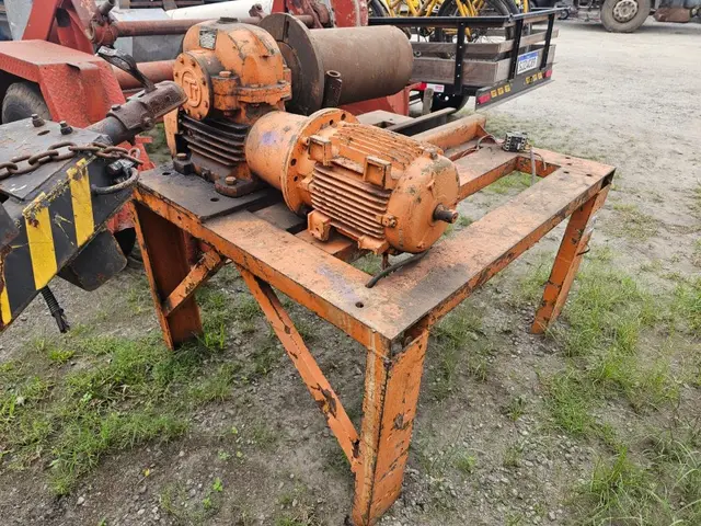 REDUTOR MARCA TRANSMOTECNICA; C/ MOTOR ELÉTRICO