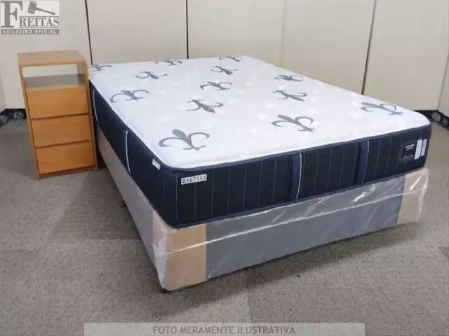 LOTE COM CAMA BOX CASAL