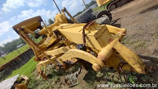 MOTOVIVELADORA CAT 120 B (PARCIAL)