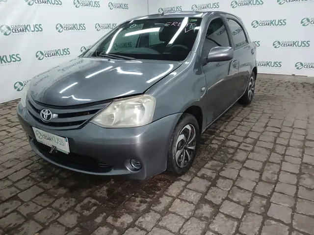 TOYOTA/ETIOS HB XS