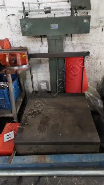 01 UN. BALANÇA MECÂNICA CAPAC. 1.000KG - CALIBRADO - NO ESTADO