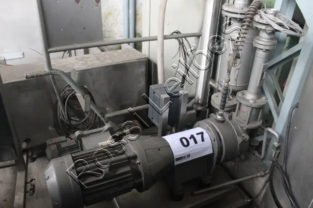 CONJUNTO MOTOBOMBA IND. VERTICAL; BOMBA CENTRÍFUGA E MOTORREDUTOR - NO ESTADO