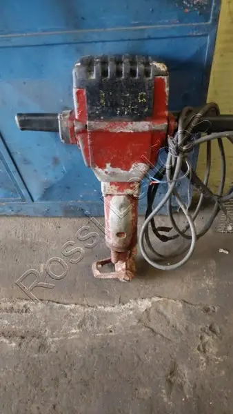 01 UN. MARTELETE ROMPEDOR ELÉTRICO - PESO 30KG - FUNCIONANDO NO ESTADO