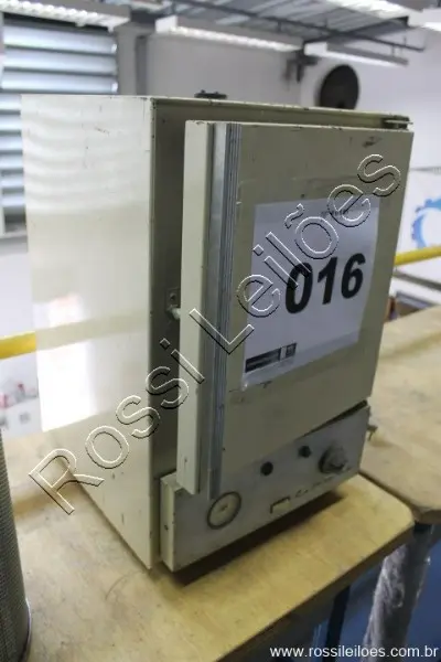 ESTUFA DE SECAGEM/ESTERILIZAÇÃO FANEM 315A, POT. 0,3 KW NO ESTADO EM QUE SE ENCONTRA