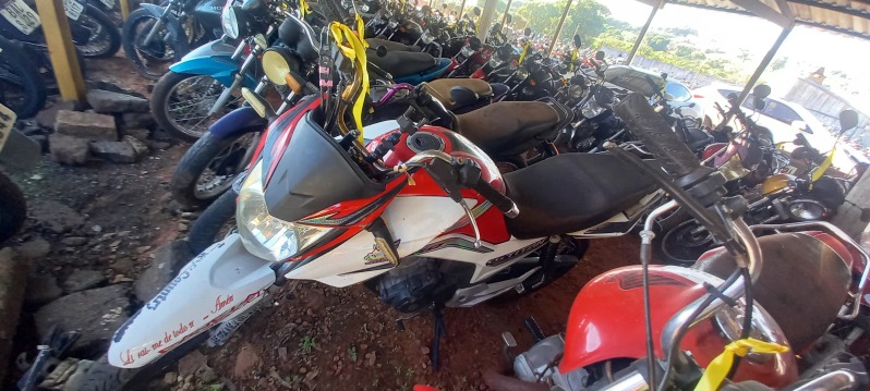 VEÍCULO CONSERVADO (COM DIREITO A DOCUMENTO)