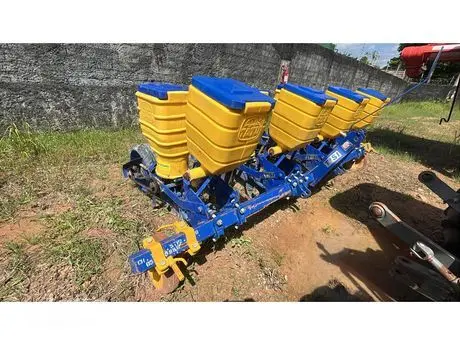 PLANTADEIRA ADUBADEIRA DE LINHA