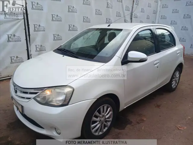 TOYOTA/ETIOS HB XLS