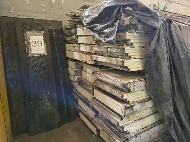 Painéis blindados antichama com piso elevado
