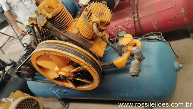 Compressor Schulz 3 pistões 425l