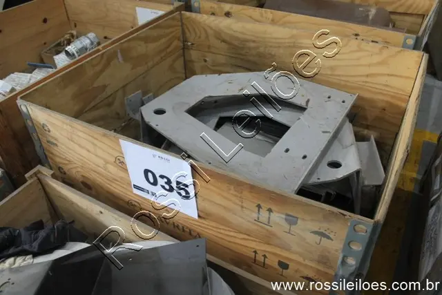 DIVERSAS PEÇAS DE AÇO CARBONO