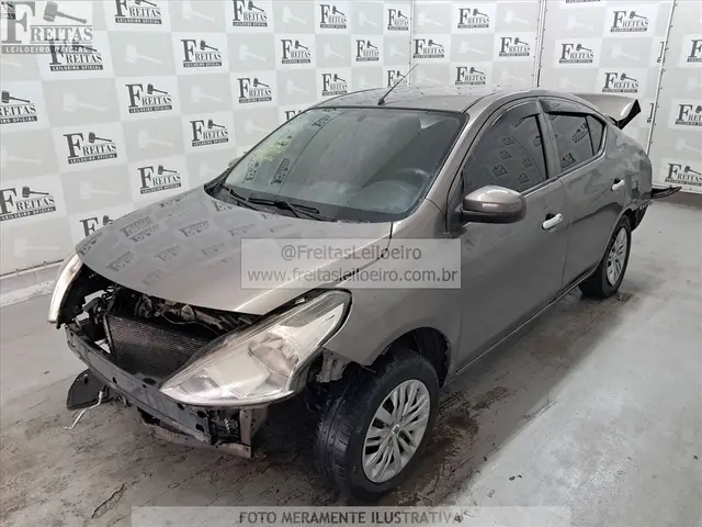 NISSAN/VERSA 10