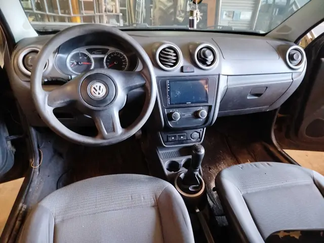 VOLKSWAGEN GOL 1.0 / ANO FAB/MODELO 2010/2011