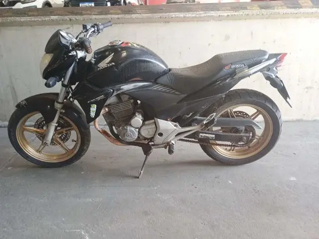 HONDA - CB 300R
