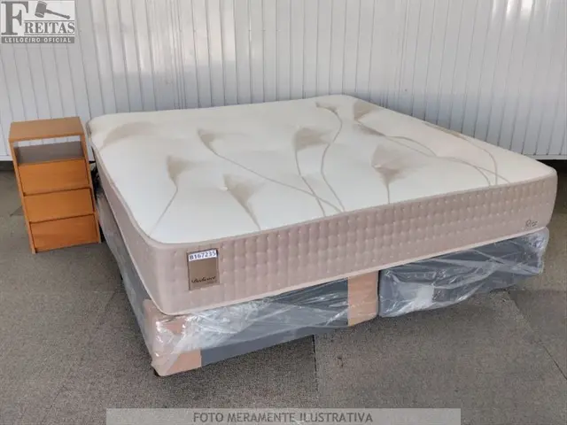 LOTE COM CAMA BOX KING