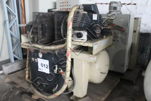 COMPRESSOR DE AR DE PISTÃO INGERSOLL-RAND C/ SECADOR DE AR E PAINEL ELÉTRICO - NO ESTADO
