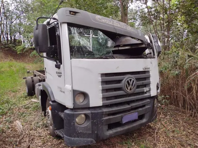 VOLKSWAGEN - 13.190 CRM 4X2