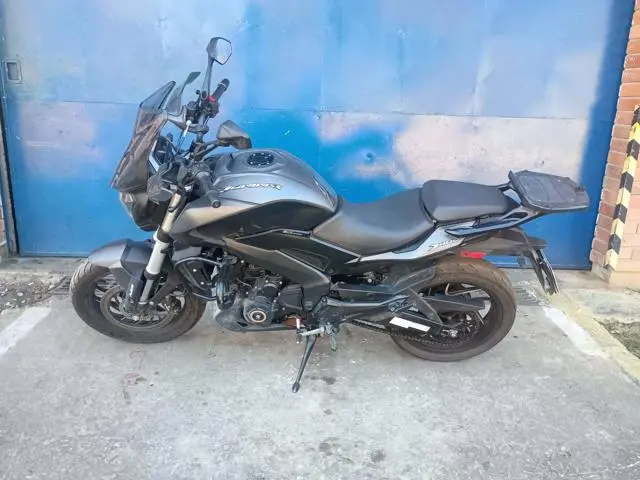 BAJAJ - DOMINAR D400
