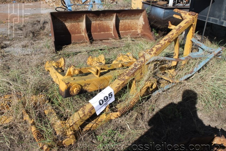 IMPLEMENTO - Aprox. 500Kg