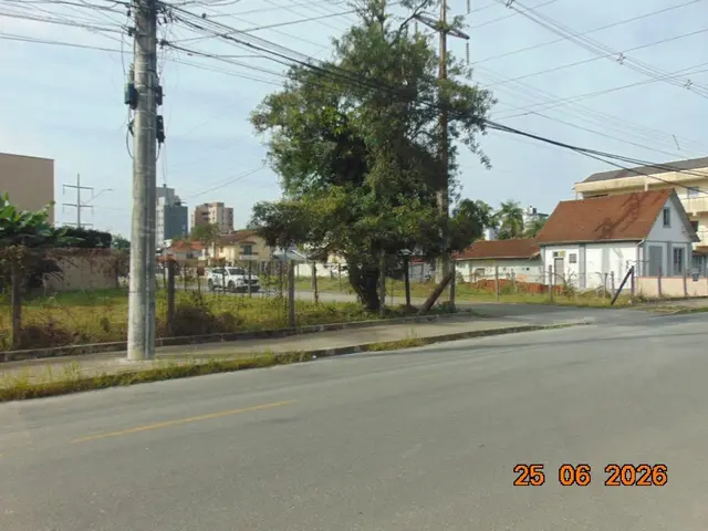 LOTE 03: Terreno em Joinville com àrea de 1.400m²