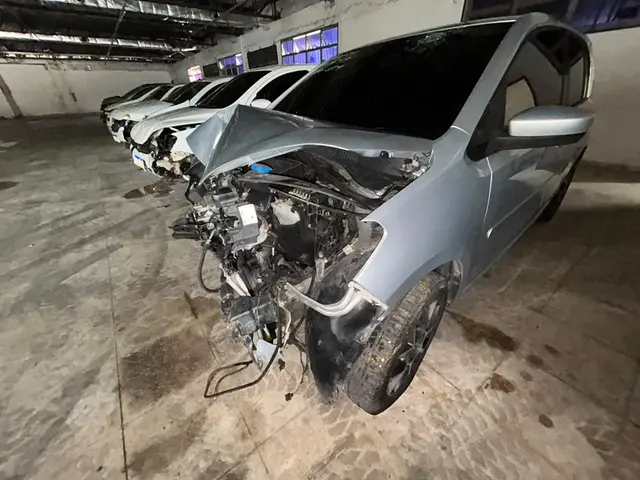 VW/UP TAKE MA-2014/2015-ALCO/GASOL-LRG9I47/RJ-APL-CAMPO GRANDE-VEÍCULO CONSERVADO