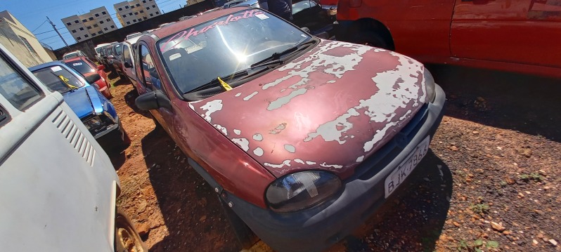 SUCATA APROVEITÁVEL COM MOTOR INSERVÍVEL