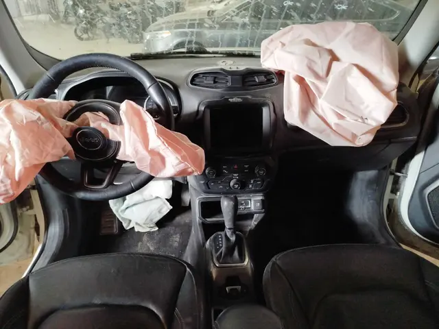 JEEP RENEGADE LIMITED AT / ANO FAB/MOD: 2018/2019