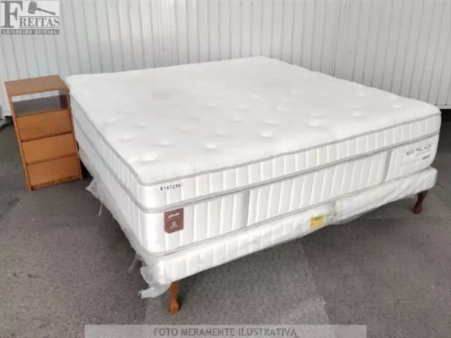 LOTE COM CAMA BOX KING