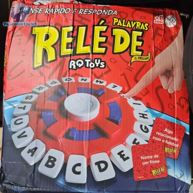 APROXIMADAMENTE 90 ITENS DE PAPELARIA, DENTRE ELES