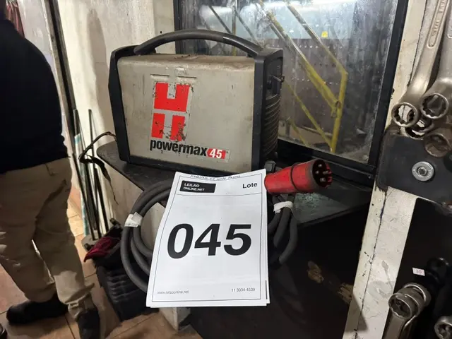 MÁQUINA DE CORTE (HYPERTHERM POWERMAX 45) PLASMA MANUAL - EM FUNCIONAMENTO