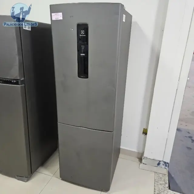 1 REFRIGERADOR ELECTROLUX DB44S INOX 400L SILV 110V