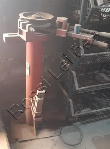Máquina de curvar tubos de aço manual - no estado