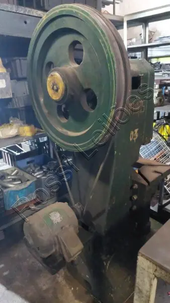 PRENSA EXENTRICA 12 TON. MARCA MSL - NO ESTADO