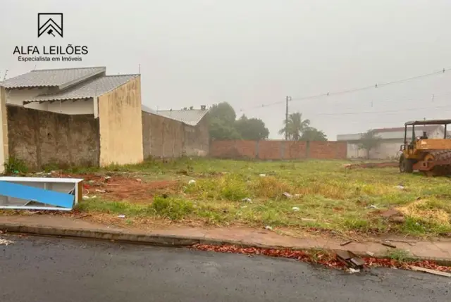 Terreno à Venda