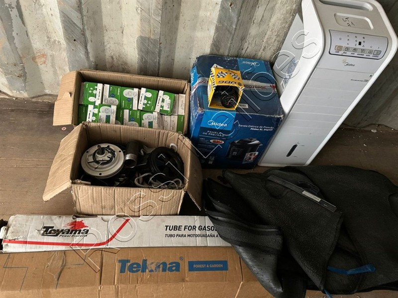 LOTE COM ITENS DIVERSOS - APROX