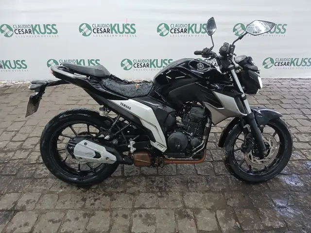 YAMAHA/FZ25 FAZER
