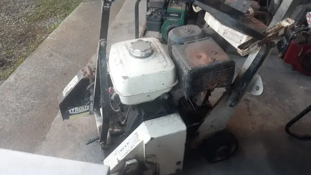CORTADOR DE ASFALTO/CIMENTO TYROLIT C/ MOTOR HONDA GASOLINA