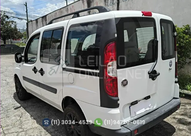 veja o vídeo!! FIAT/DOBLO ESSENCE 1.8; 2012/2013; BRANCA; ALCO./GASOL.; 7 LUGARES - FUNCIONANDO