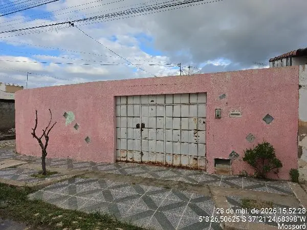 Casa - Área privativa: 523,44 m², Com 2 qt(s) - Localizado(a): RUA JOSE JANUARIO FERNANDES, N. 34, LT 131 QD D - MOSSORO/RN - CEP: 59616350