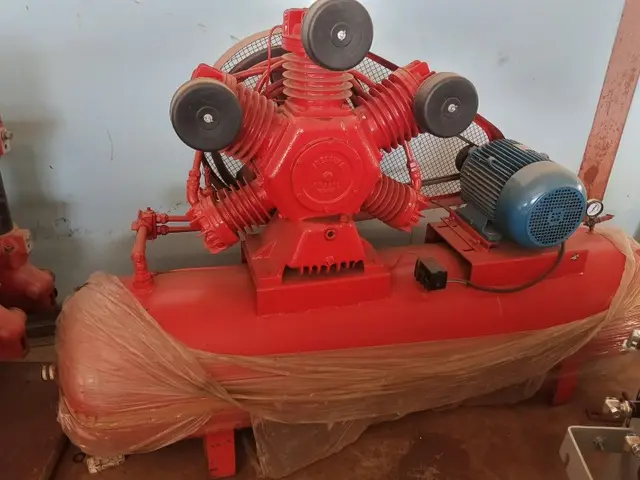 COMPRESSOR DE 60 PÉS - FUNCIONANDO, REFORMADO