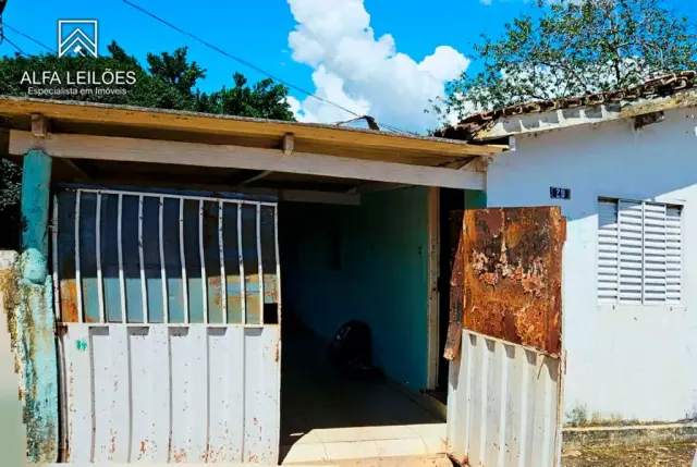 Casa à Venda