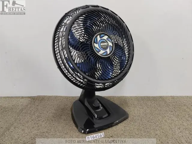 LOTE COM 01 VENTILADOR DE MESA ARNO XTREME FORCE BREEZE VB40 PRETO 126W 220V 60HZ 25/23